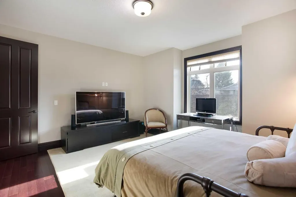 4315 14a Street SW Calgary AB T2T 3Y4