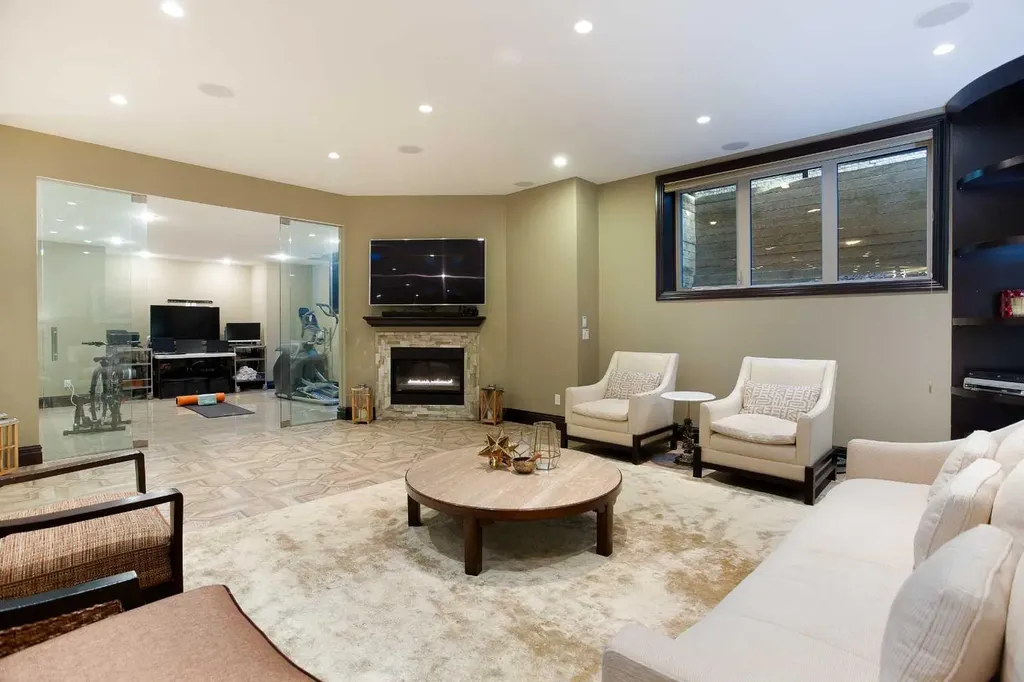 4315 14a Street SW Calgary AB T2T 3Y4