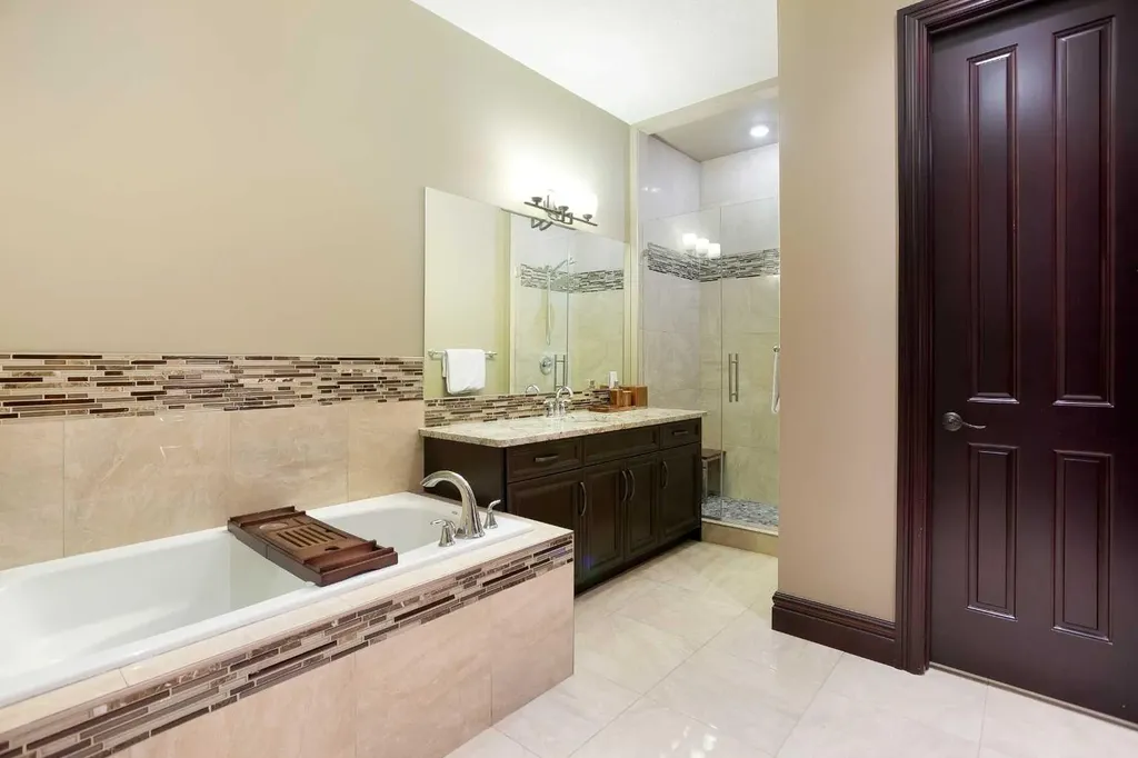 4315 14a Street SW Calgary AB T2T 3Y4