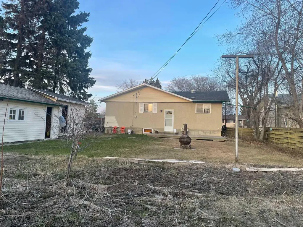 10416 116 Street Fairview AB T0H 1L0