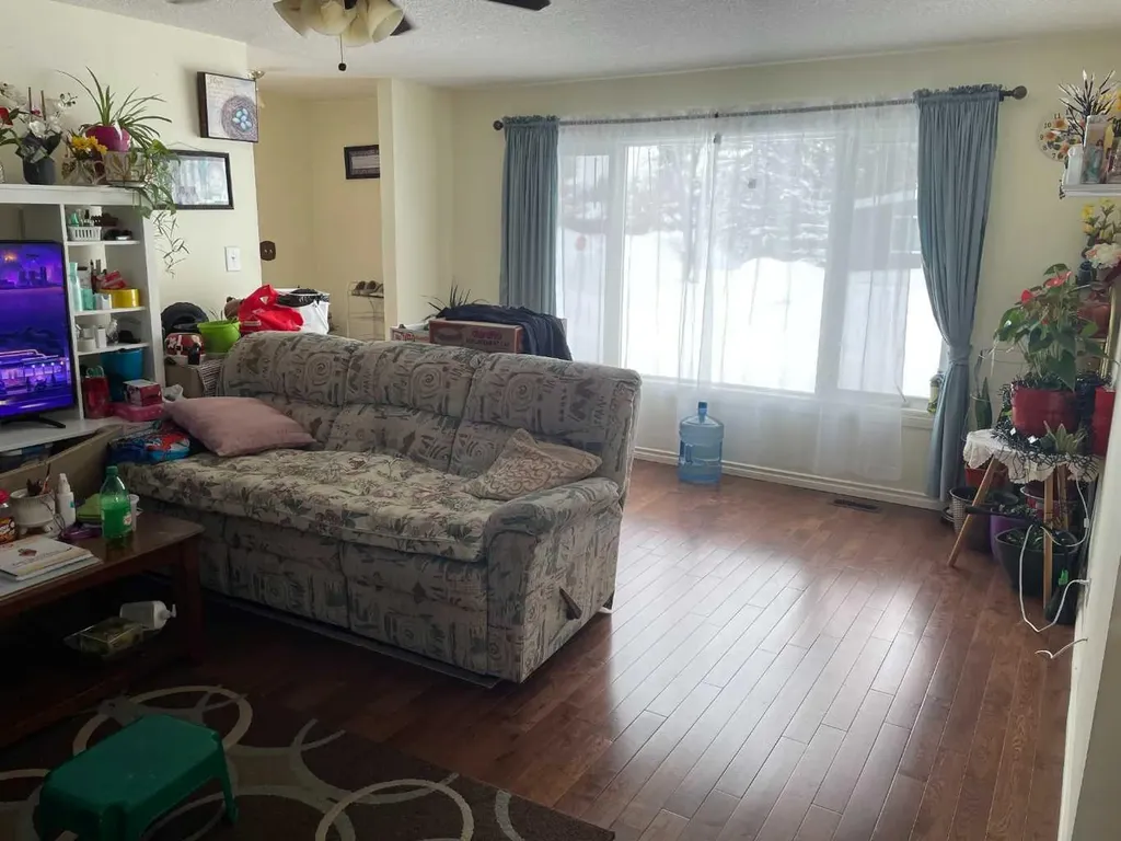 10616 116 Street Fairview AB T0H 1L0
