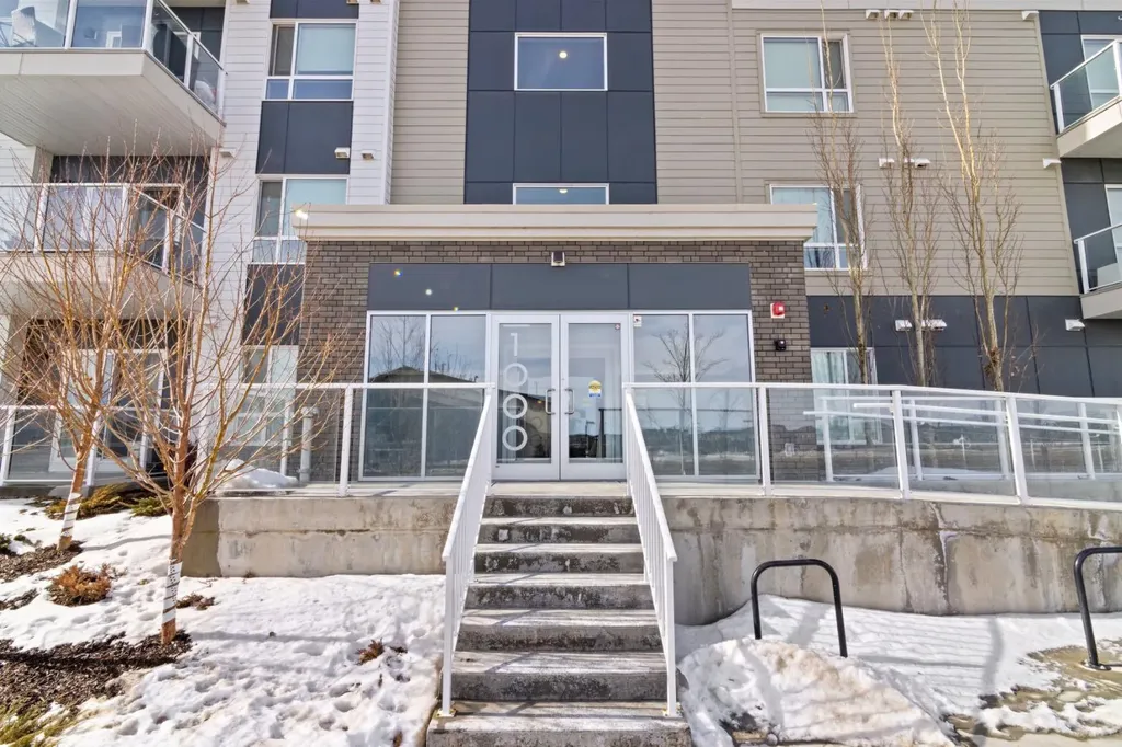 220 Seton Grove SE Calgary AB T3M 3T1