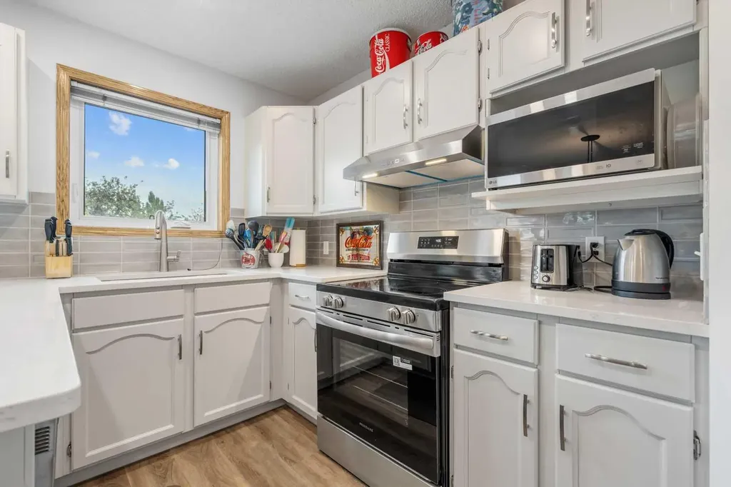39 Arbour Wood Close NW Calgary AB T3G 4A8