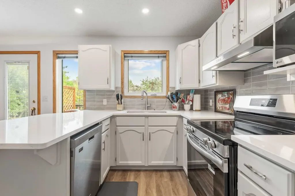 39 Arbour Wood Close NW Calgary AB T3G 4A8