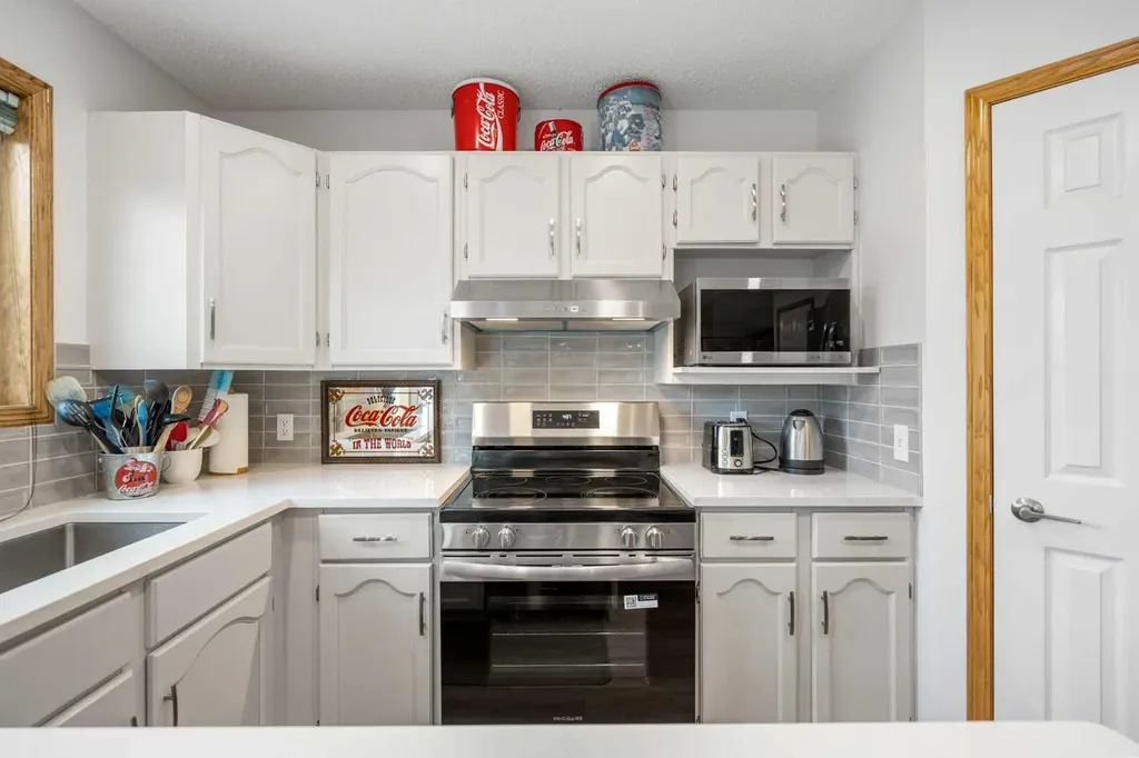 39 Arbour Wood Close NW Calgary AB T3G 4A8