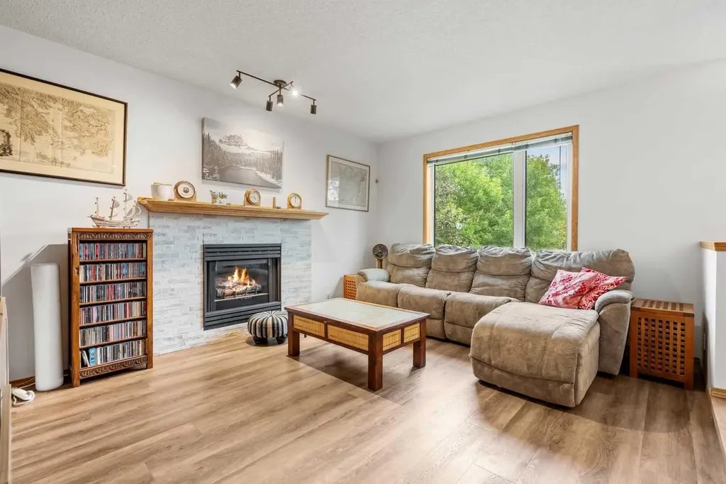 39 Arbour Wood Close NW Calgary AB T3G 4A8