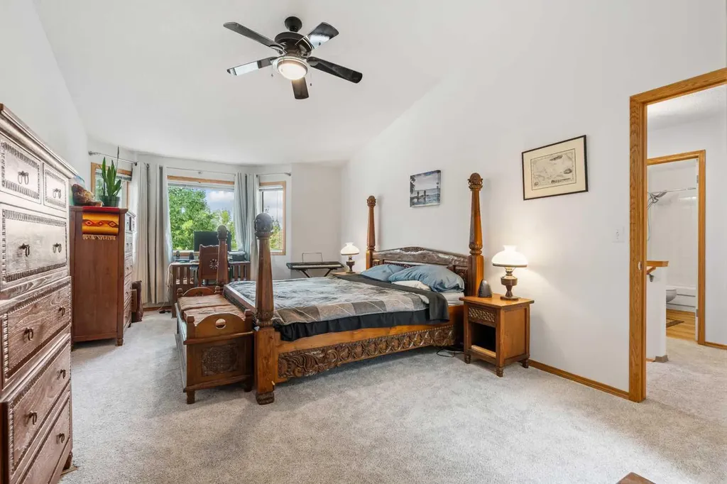 39 Arbour Wood Close NW Calgary AB T3G 4A8