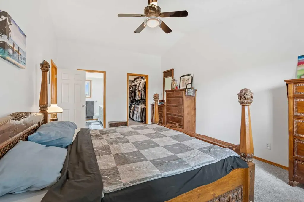 39 Arbour Wood Close NW Calgary AB T3G 4A8