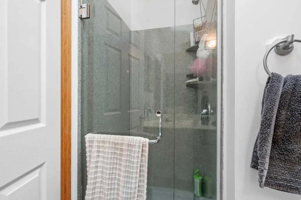 39 Arbour Wood Close NW Calgary AB T3G 4A8