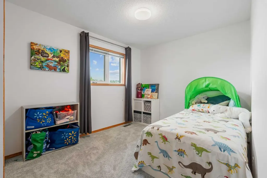39 Arbour Wood Close NW Calgary AB T3G 4A8