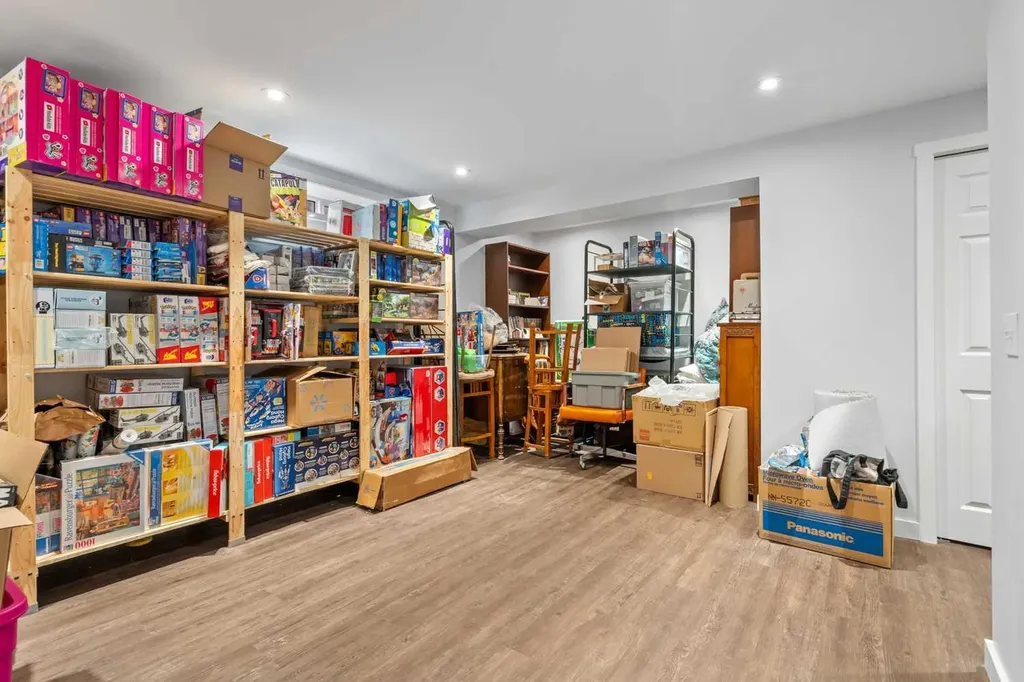 39 Arbour Wood Close NW Calgary AB T3G 4A8