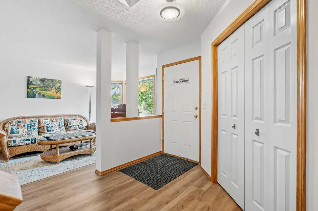39 Arbour Wood Close NW Calgary AB T3G 4A8