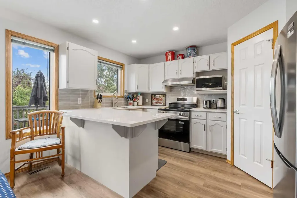 39 Arbour Wood Close NW Calgary AB T3G 4A8