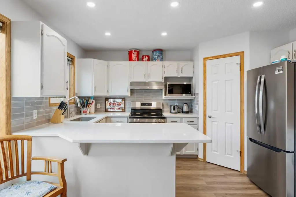 39 Arbour Wood Close NW Calgary AB T3G 4A8
