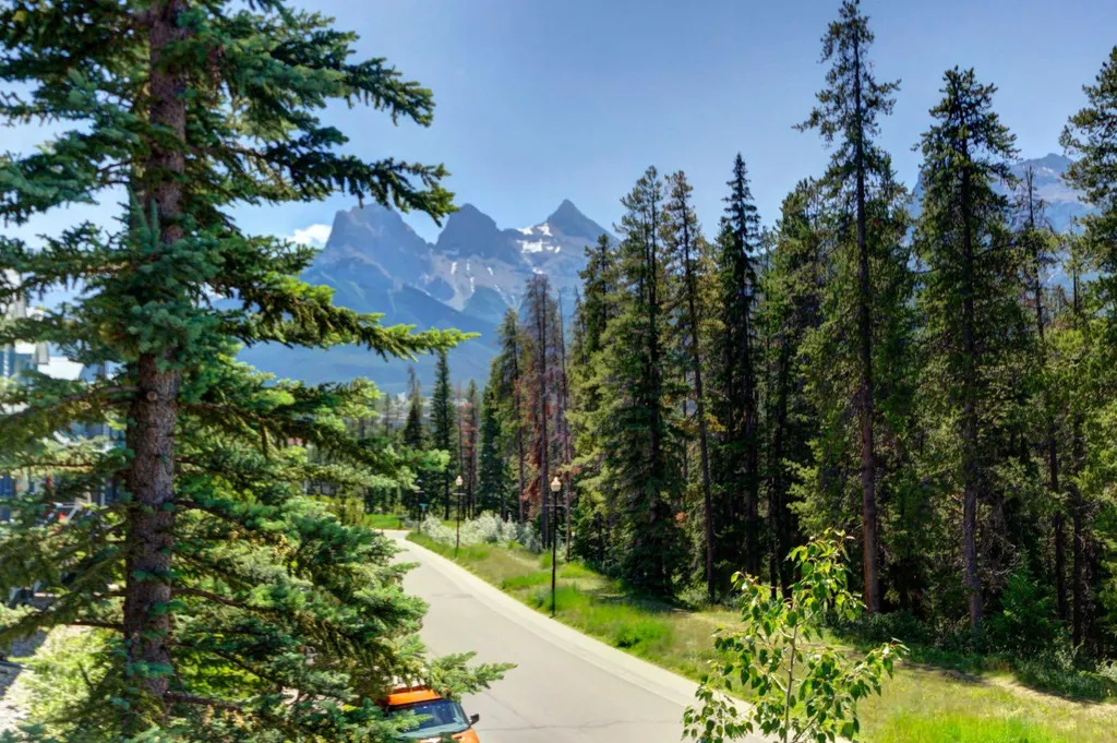 242 Benchlands Terrace Canmore AB T1W 1E9