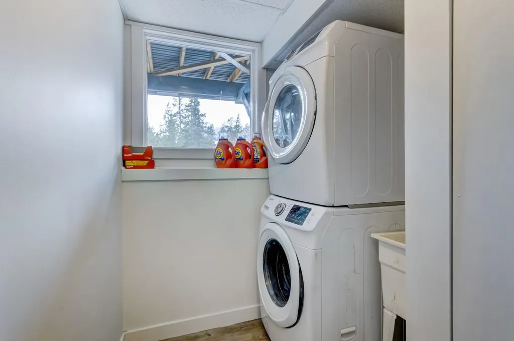 242 Benchlands Terrace Canmore AB T1W 1E9