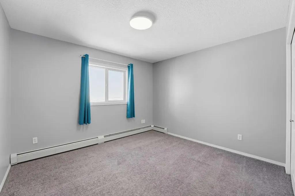 3 Broadway Rise Sylvan Lake AB T4S 0G9