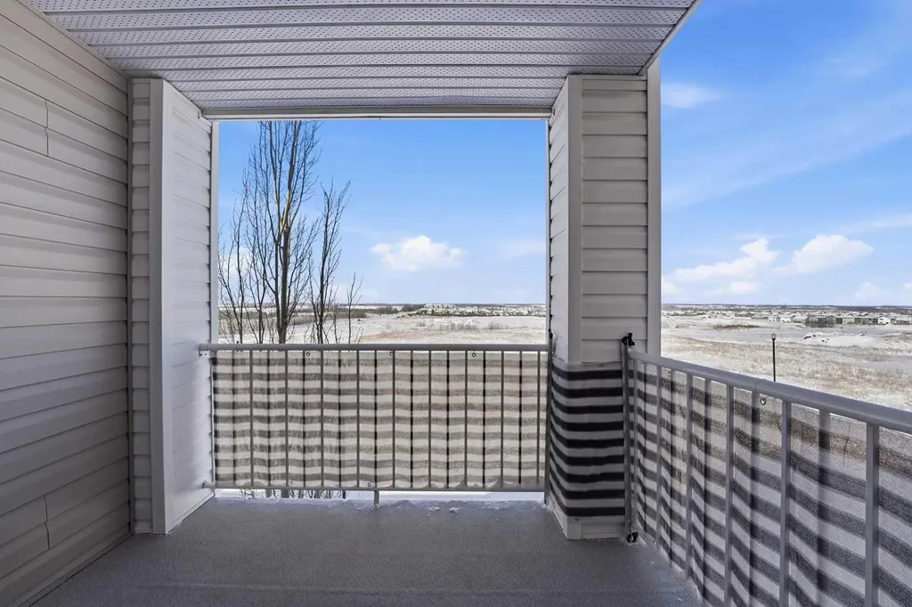 3 Broadway Rise Sylvan Lake AB T4S 0G9