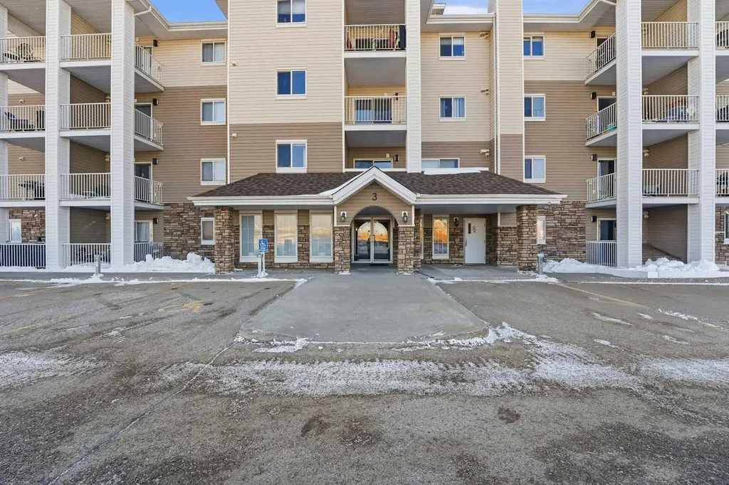 3 Broadway Rise Sylvan Lake AB T4S 0G9