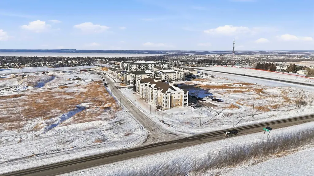 3 Broadway Rise Sylvan Lake AB T4S 0G9