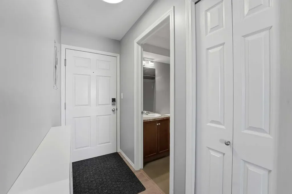3 Broadway Rise Sylvan Lake AB T4S 0G9