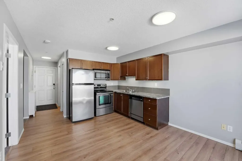 3 Broadway Rise Sylvan Lake AB T4S 0G9