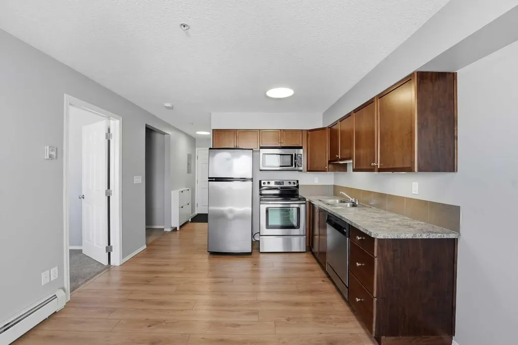 3 Broadway Rise Sylvan Lake AB T4S 0G9