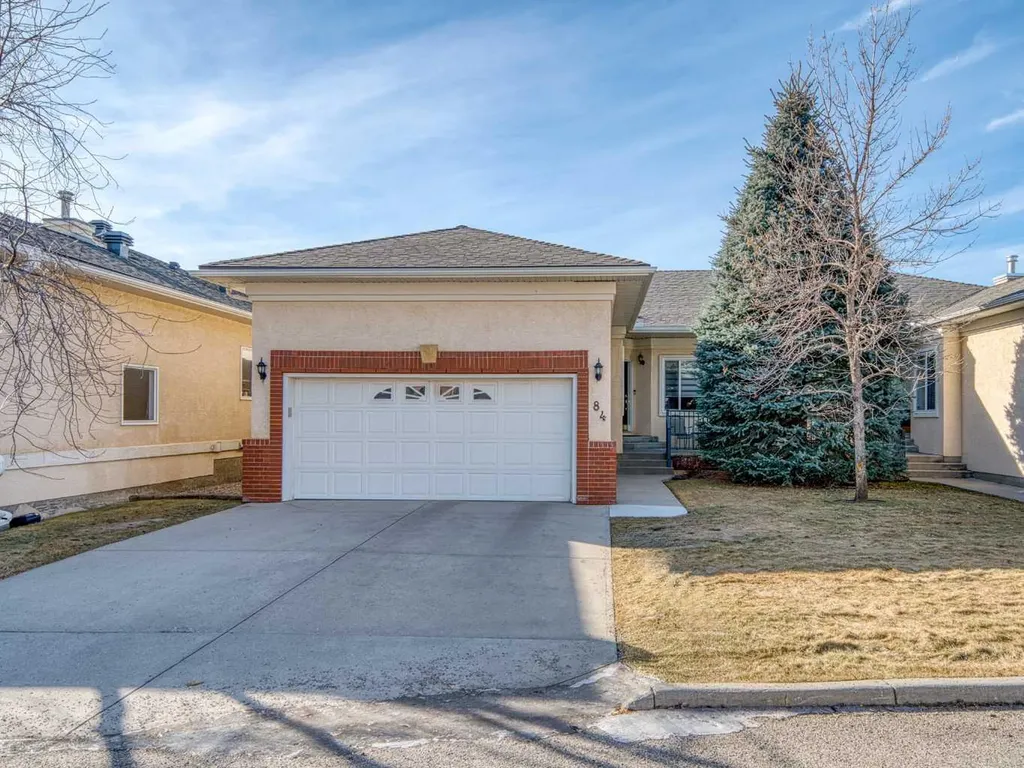 84 Sierra Morena Landing SW Calgary AB T3H4K3