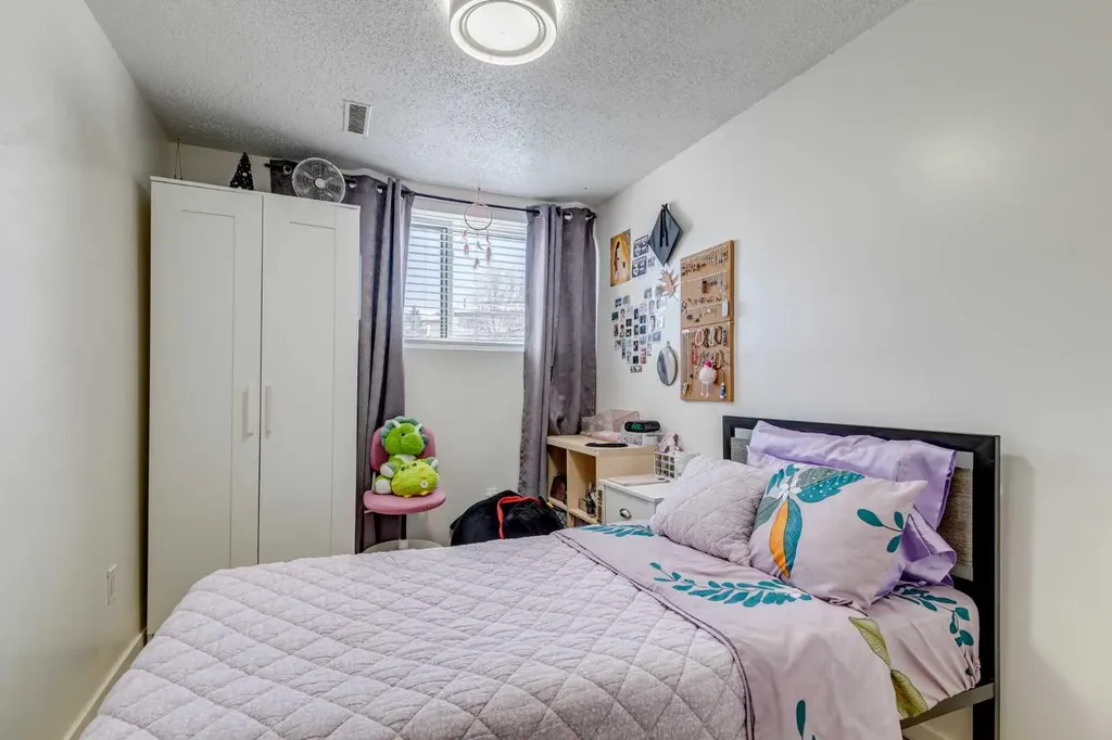 217 Aboyne Place NE Calgary AB T2A 5Z2
