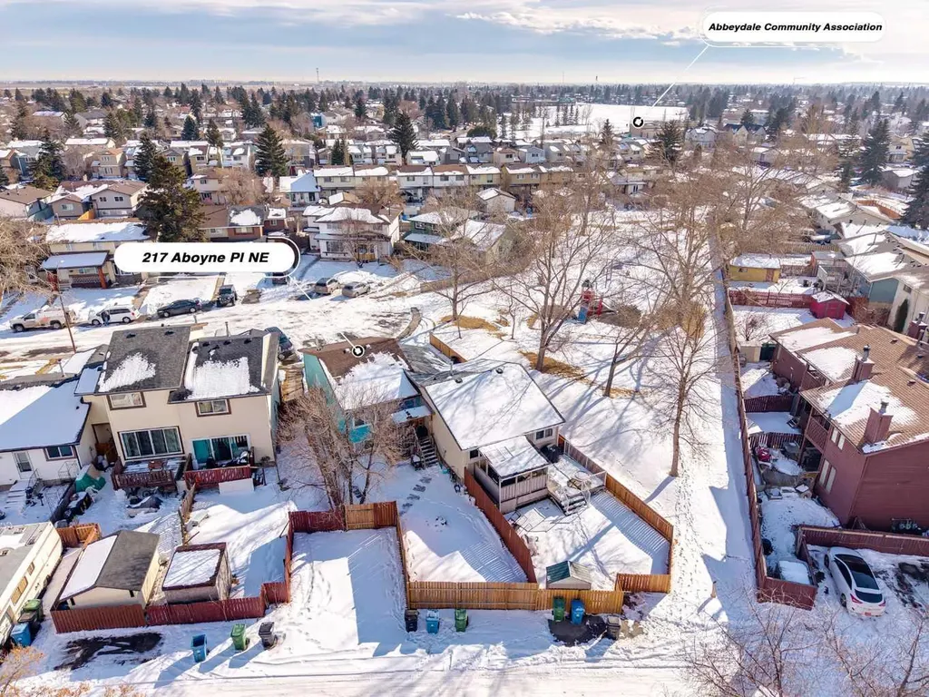 217 Aboyne Place NE Calgary AB T2A 5Z2