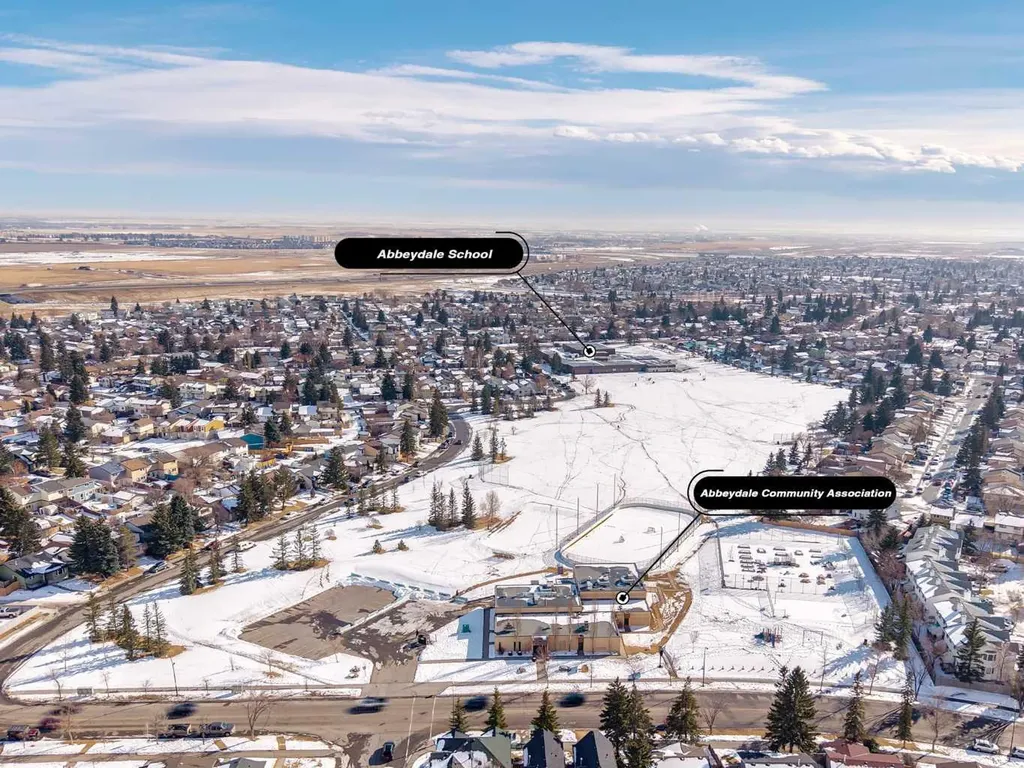 217 Aboyne Place NE Calgary AB T2A 5Z2