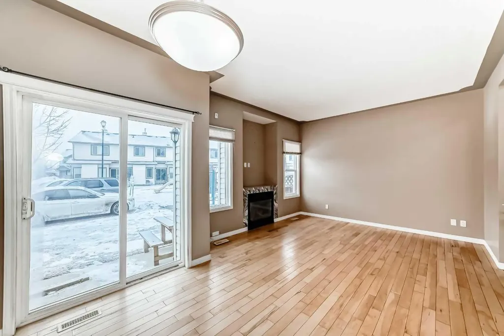 620 Luxstone Landing SW Airdrie AB T4B 0B5