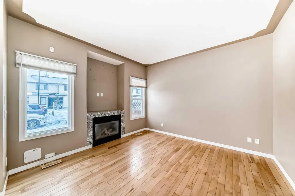 620 Luxstone Landing SW Airdrie AB T4B 0B5