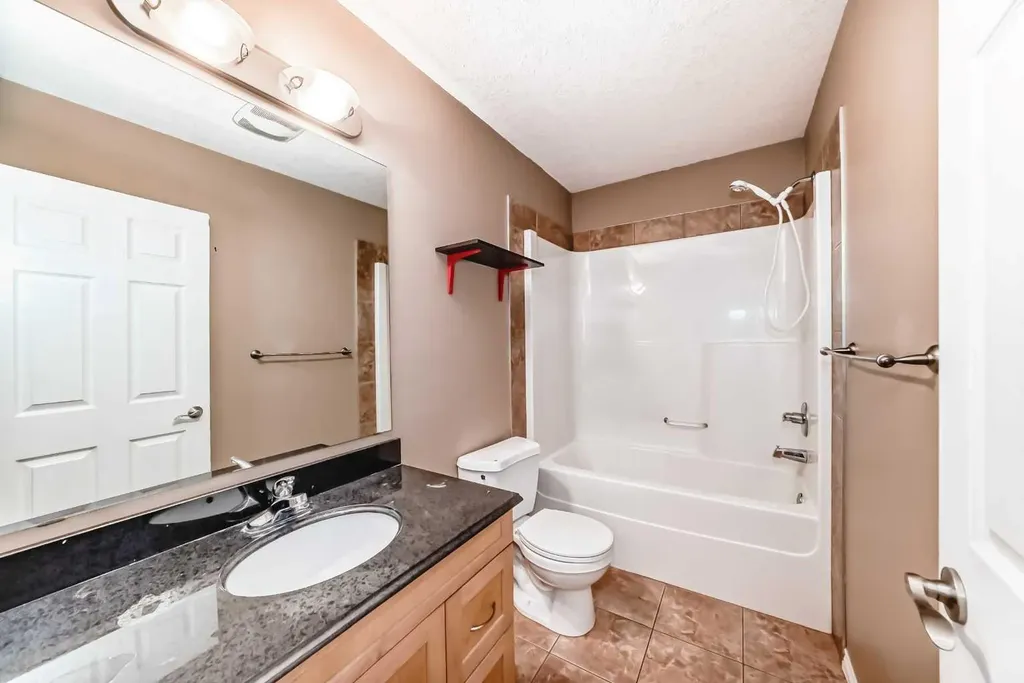 620 Luxstone Landing SW Airdrie AB T4B 0B5