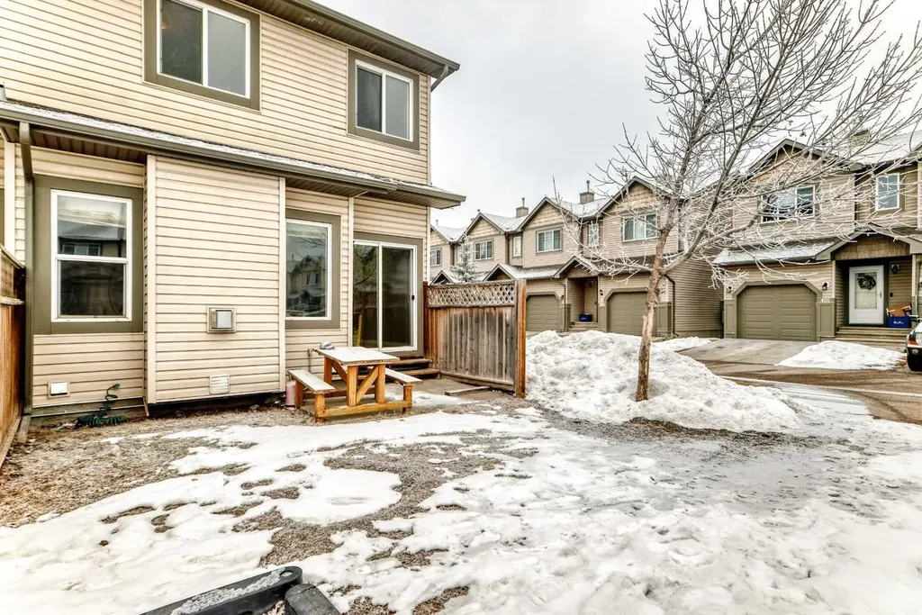 620 Luxstone Landing SW Airdrie AB T4B 0B5
