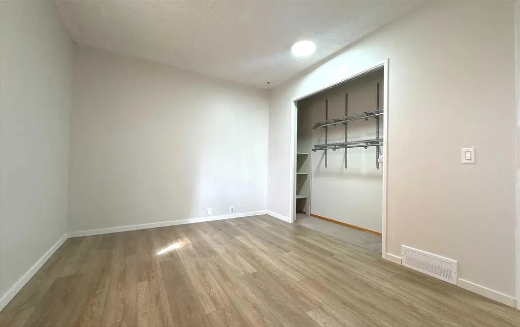 2715 41a Avenue SE Calgary AB T2B 2M1