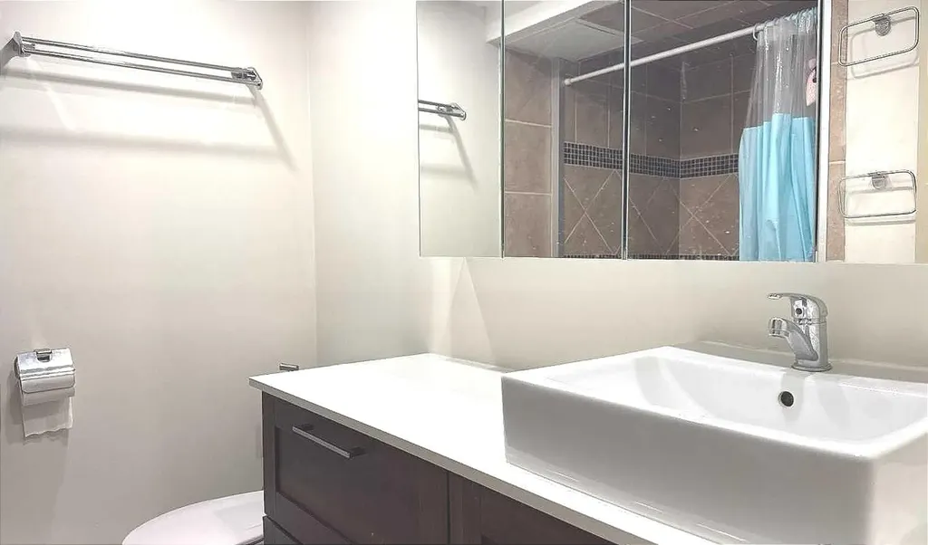 2715 41a Avenue SE Calgary AB T2B 2M1