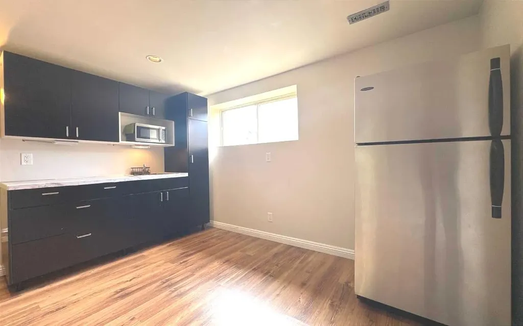 2715 41a Avenue SE Calgary AB T2B 2M1