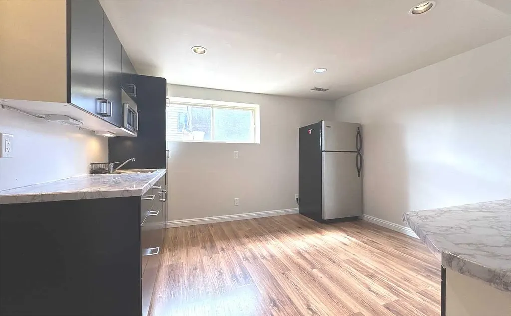 2715 41a Avenue SE Calgary AB T2B 2M1