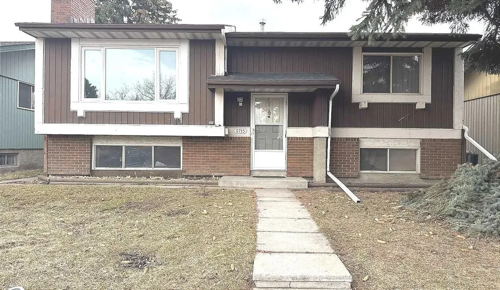 2715 41a Avenue SE Calgary AB T2B 2M1