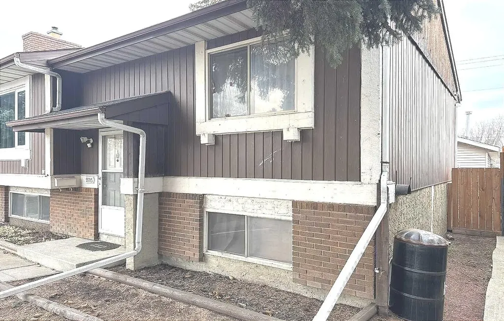 2715 41a Avenue SE Calgary AB T2B 2M1