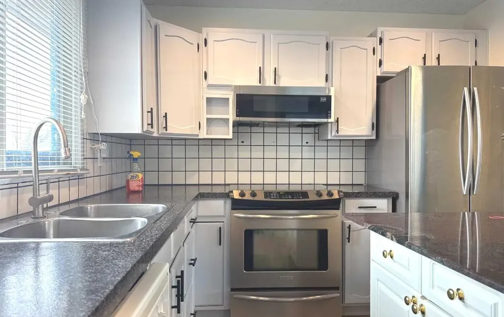 2715 41a Avenue SE Calgary AB T2B 2M1