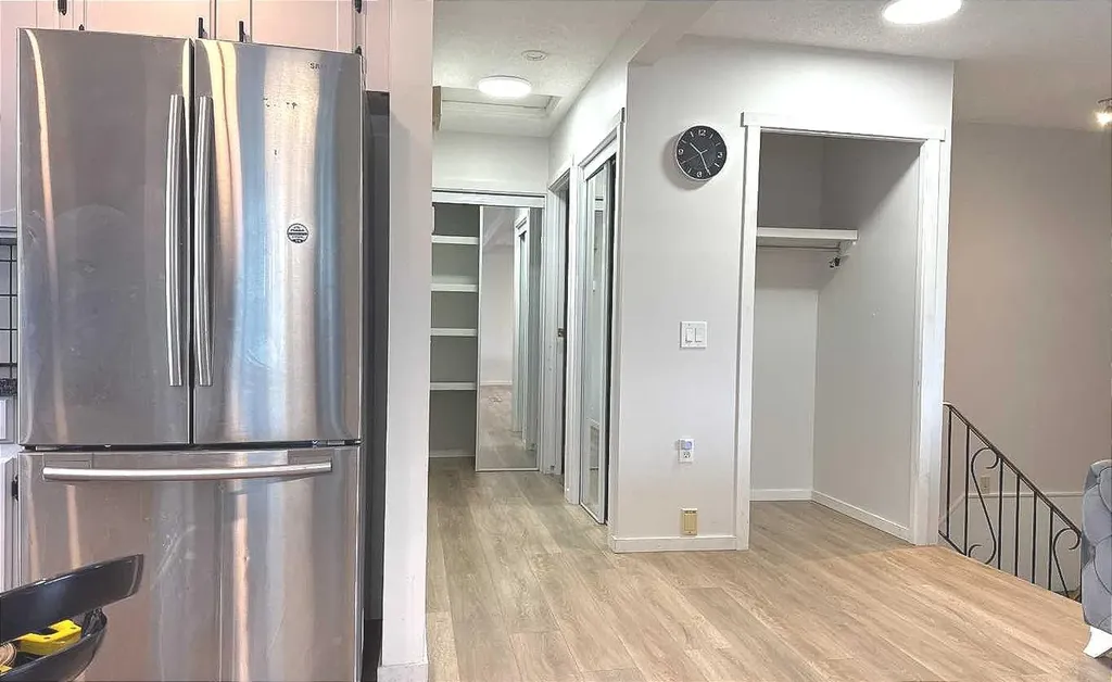 2715 41a Avenue SE Calgary AB T2B 2M1
