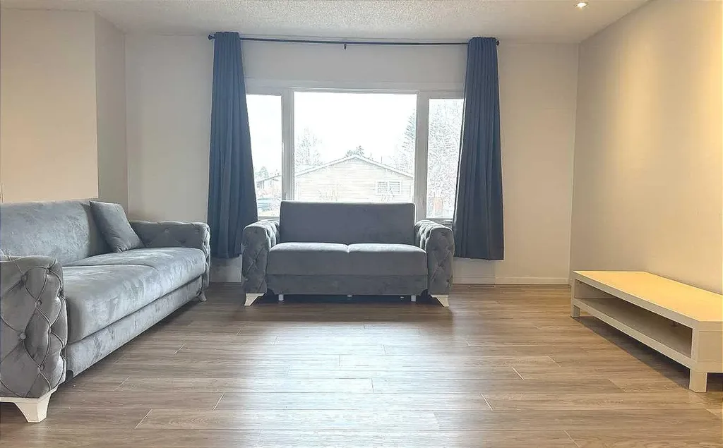 2715 41a Avenue SE Calgary AB T2B 2M1