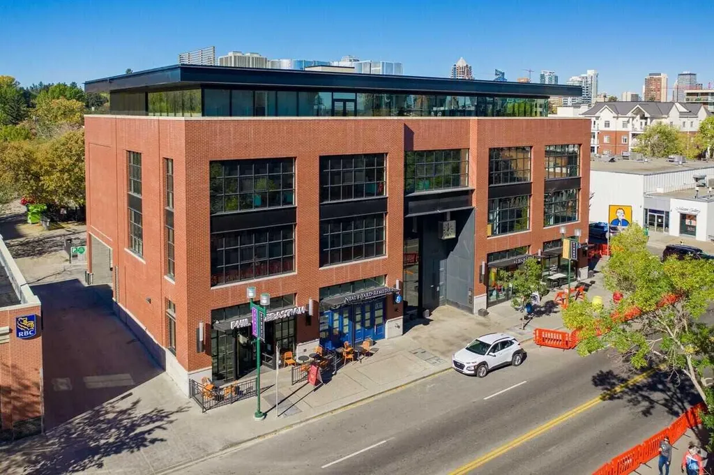 2207 4 Street SW Calgary AB T2S 1W9
