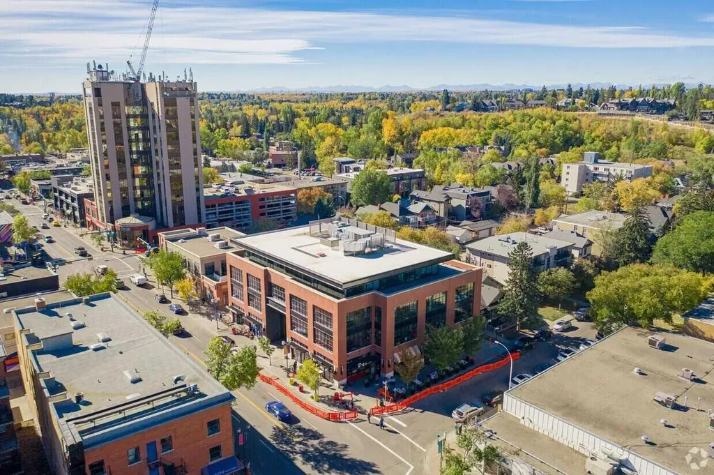 2207 4 Street SW Calgary AB T2S 1W9