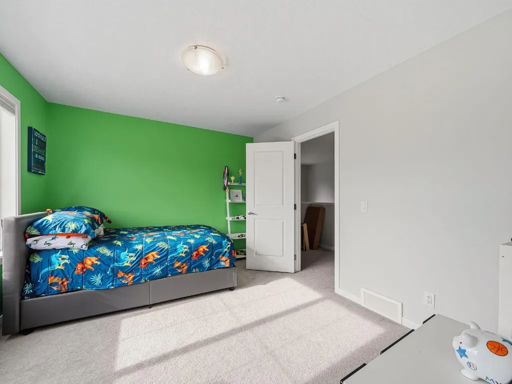 44 Masters Terrace SE Calgary AB T3M 2T1