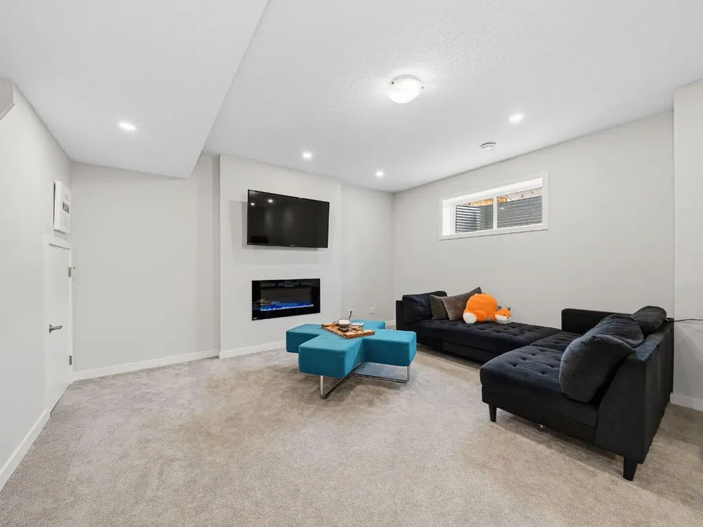 44 Masters Terrace SE Calgary AB T3M 2T1