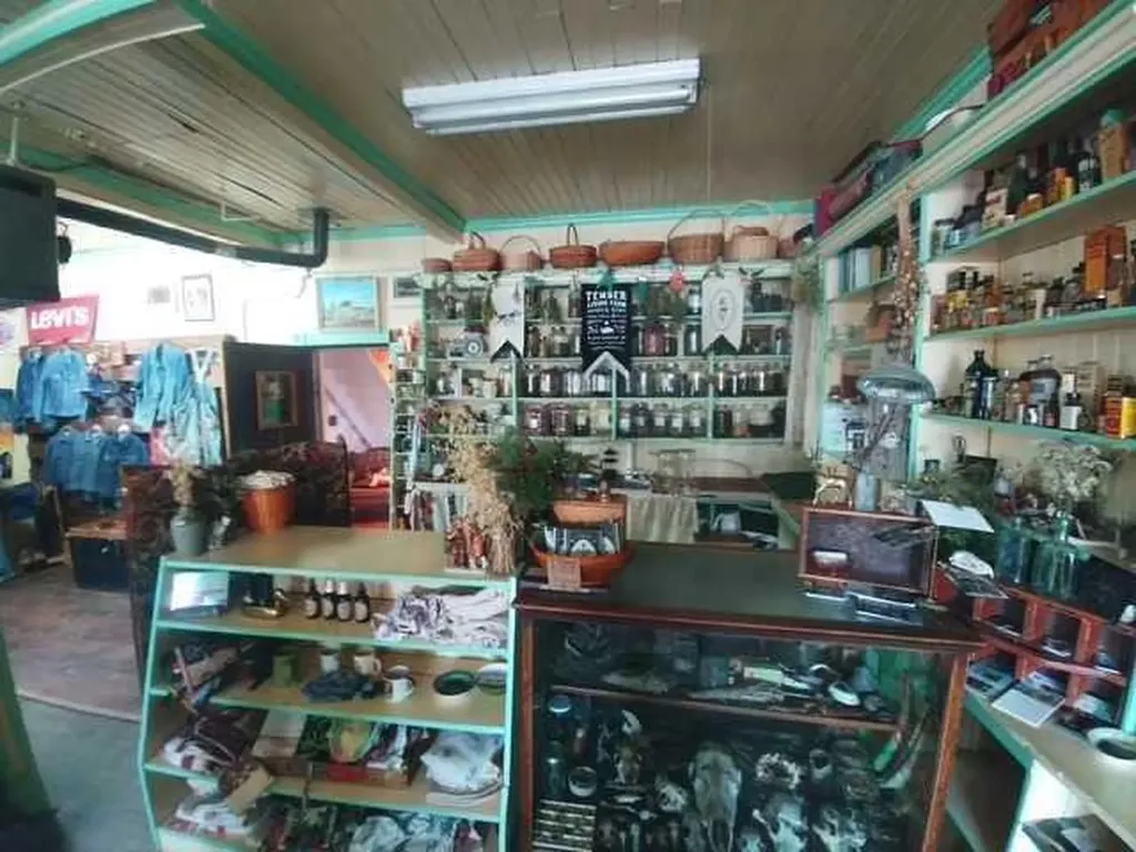 206 Government Road S Diamond Valley AB T0L 0H0