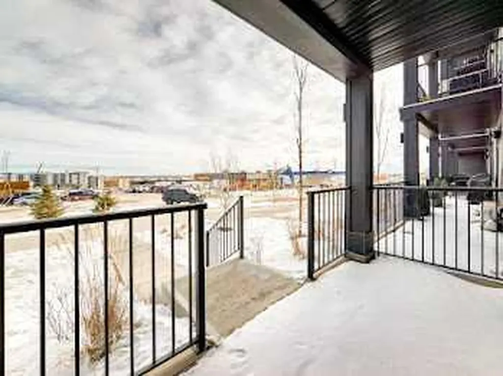 30 Sage Hill Walk NW Calgary AB T3R 2A9